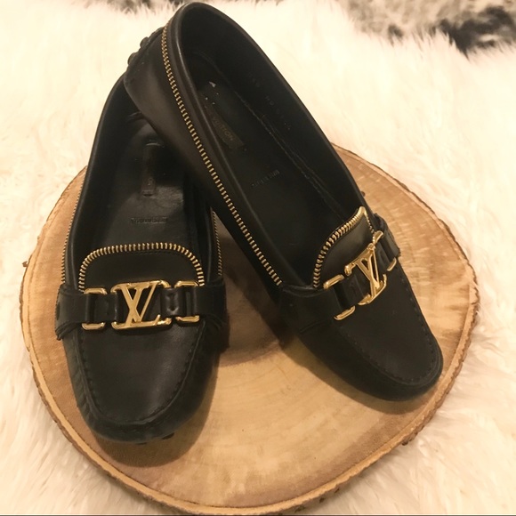 SOLD*****Louis Vuitton Oxford Loafers - Picture 1 of 8